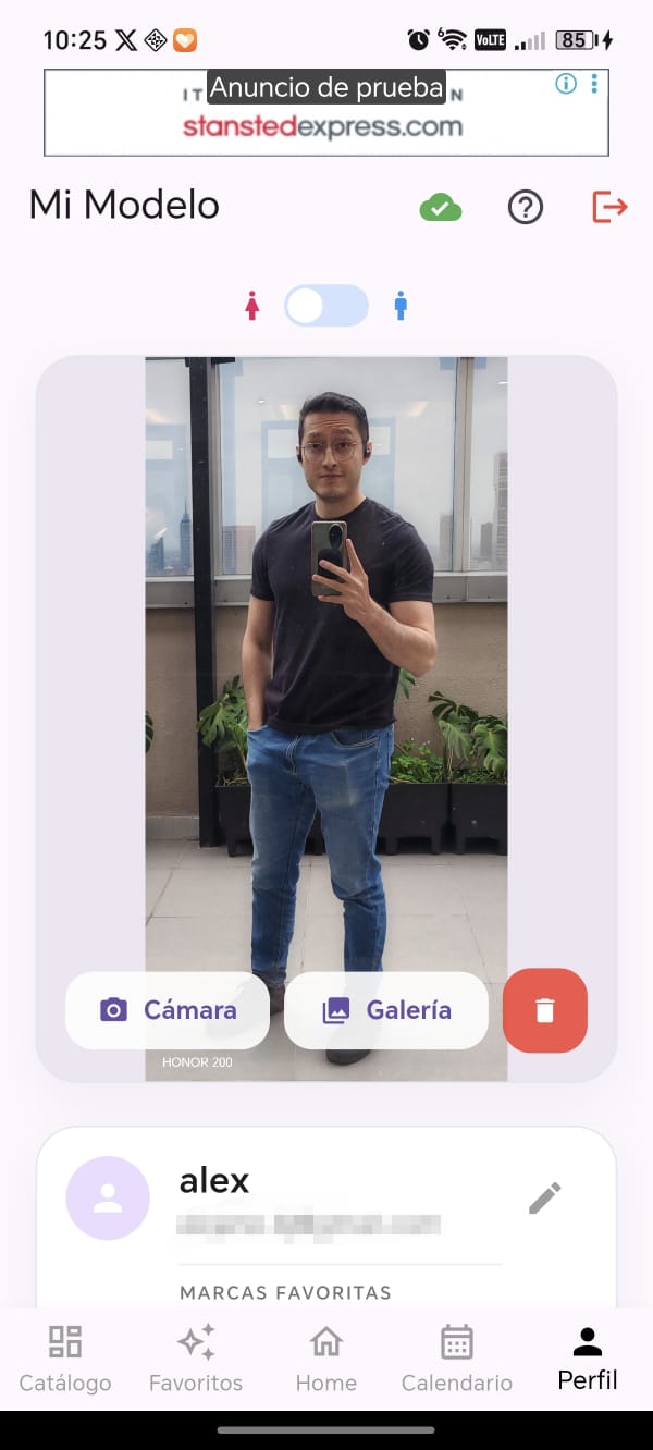 Ropero App Interface Showcase